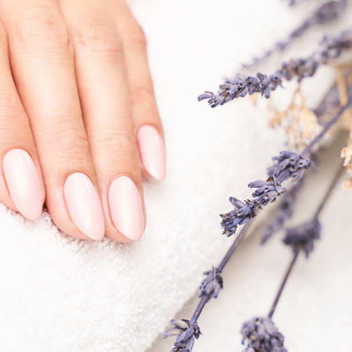 manicures